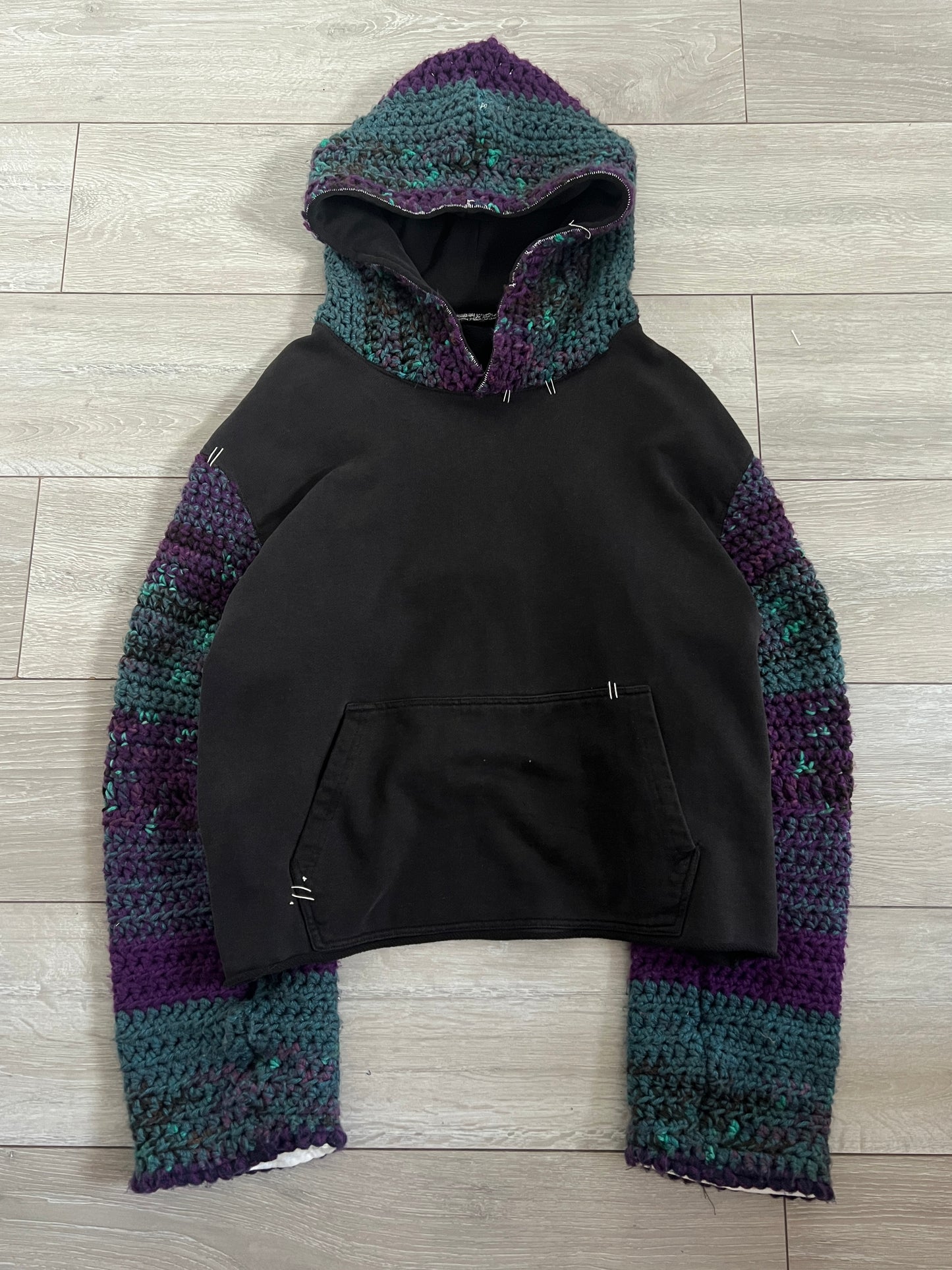 CROCHET INFUSION HOODIE {M}