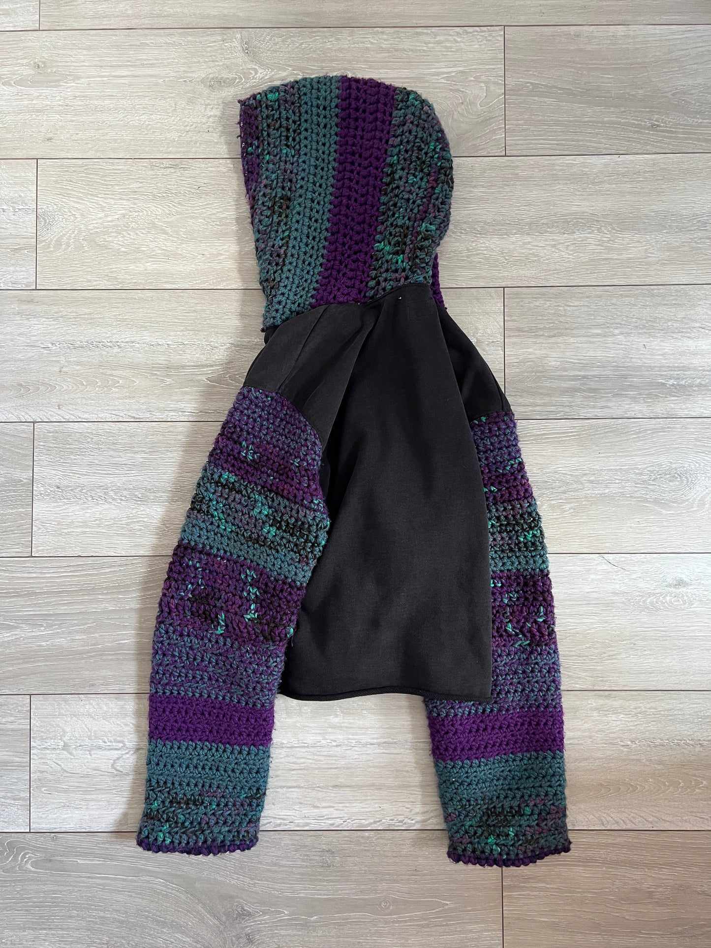 CROCHET INFUSION HOODIE {M}