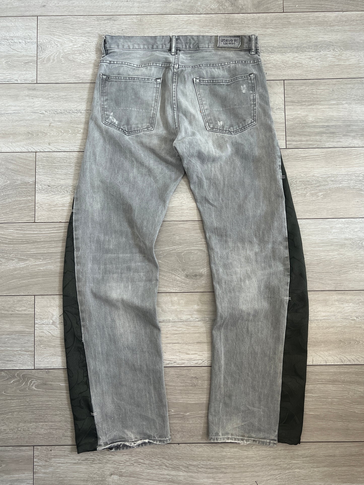 FLARED DENIM {34x33}